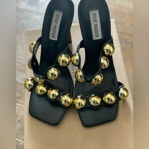Steve Madden Jovanni Black and Gold Women's Sandals Size 7